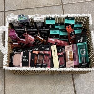 e.l.f. Lipstick & Lip Gloss Assortment in Pink, Rose, Mauve & Nude Tones